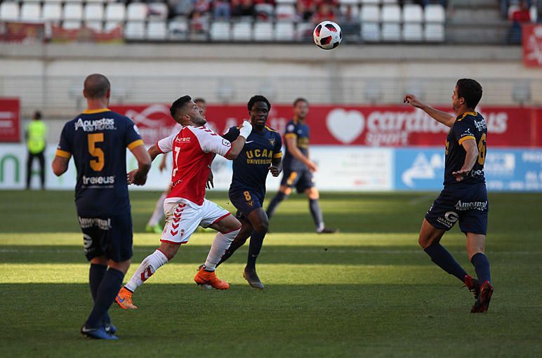 El Real Murcia cae ante el UCAM Murcia en casa