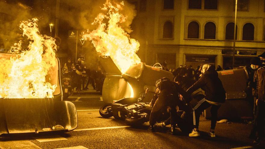 Moment dels aldarulls d&#039;ahir a la nit a Barcelona