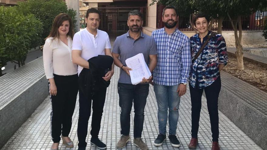 Hostemur presenta cerca de 8.000 firmas contra el denominado &#039;Persianazo&#039;