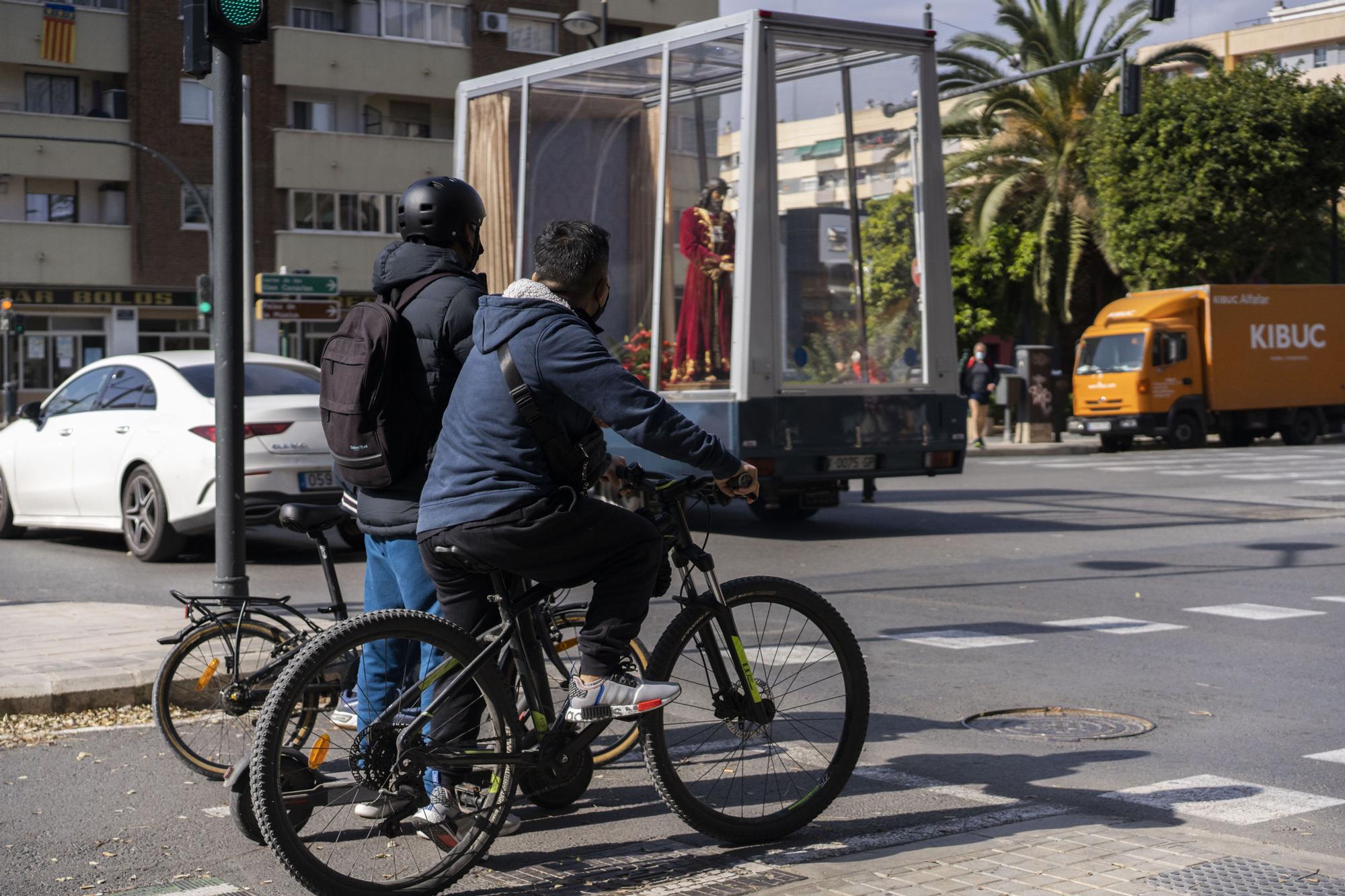 El Cristo de Medinaceli recorre València con el Maremovil