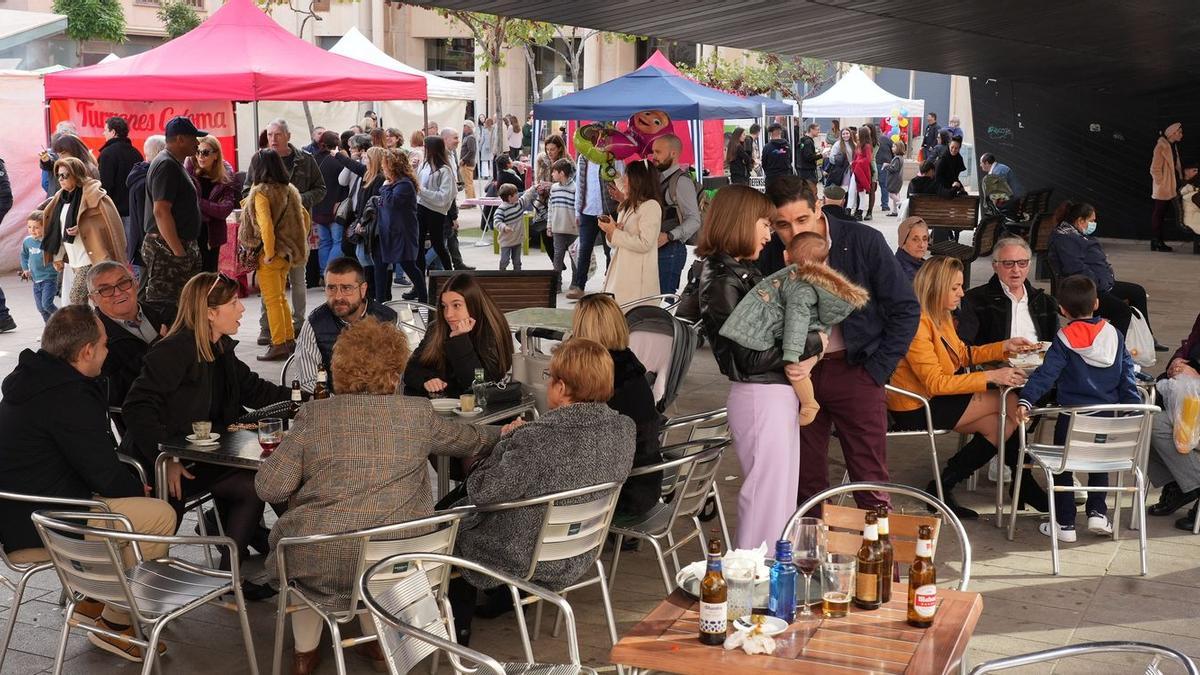 Los establecimientos con terraza pagarán la mitad del IBI, al estar exentos en Vila-real de la tasa de ocupación de vía pública.