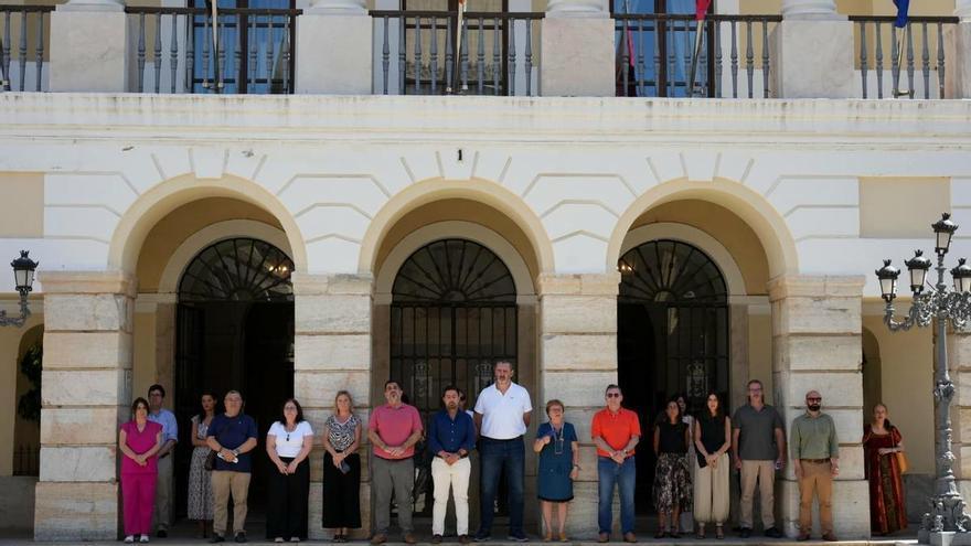 Badajoz se solidariza con Venezuela tras los devastadores terremotos con un emotivo minuto de silencio