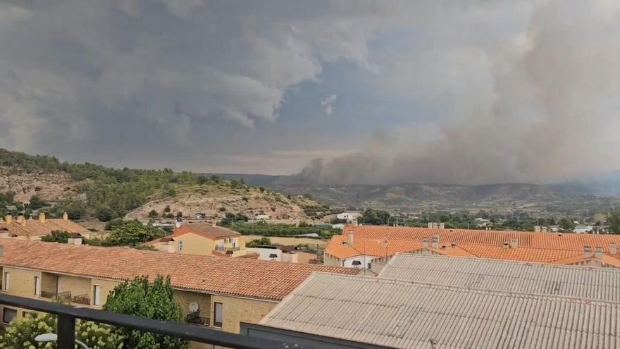 El fuego de Teresa de Cofrentes queda perimetrado tras arrasar 504 hectáreas
