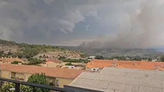 El fuego de Teresa de Cofrentes queda perimetrado tras arrasar 504 hectáreas