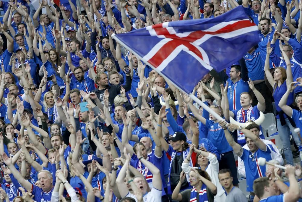 La afición de Islandia se vuelca con su selección