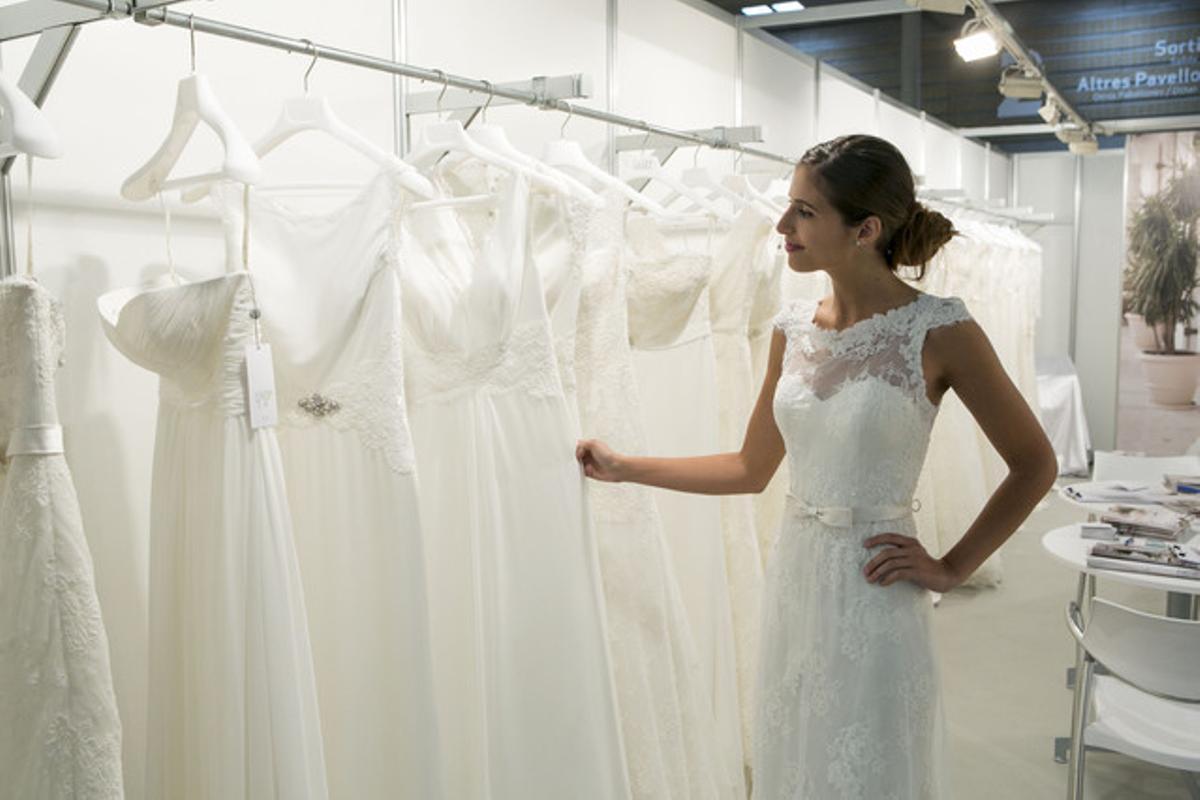 Vestits exposats a la Barcelona Bridal Week.