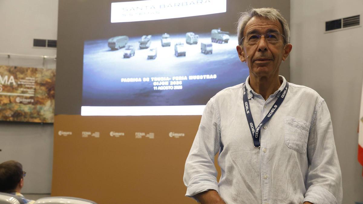 Sergio Menéndez, esta mañana, en la sala Anfiteatro del recinto ferial Luis Adaro.