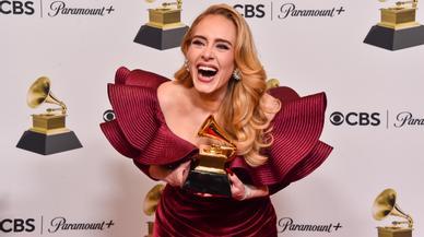 Qué valor tiene la estatuilla de los premios Grammy 2024 y cuánto dinero reciben sus ganadores