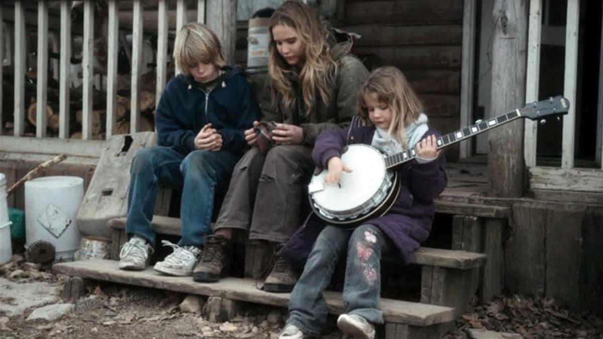 Un fotograma de la película 'Winter's bone' basado en  la novela de Daniel Woodrell.