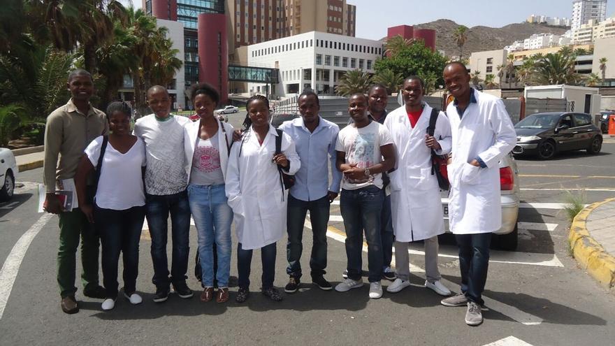 Canarias contribuye a la formación del 21% de los médicos de Mozambique