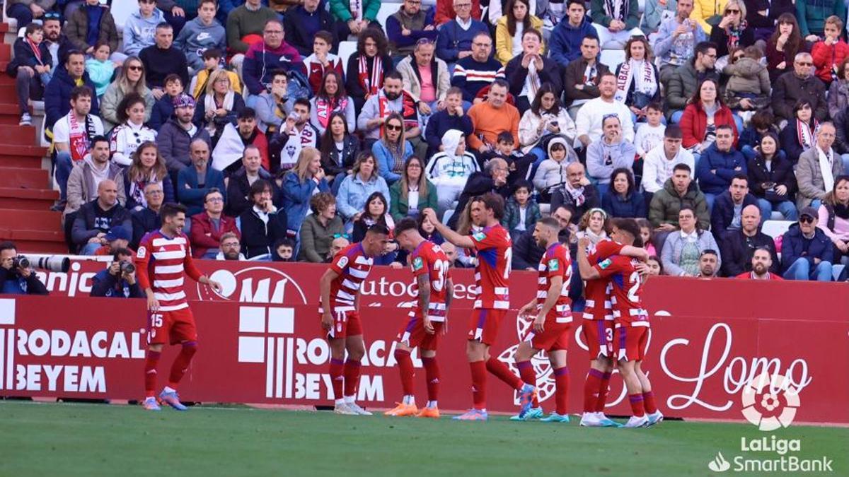 Resumen, goles y highlights del Albacete 1 - 2 Granada de la jornada 32 de LaLiga Smartbank