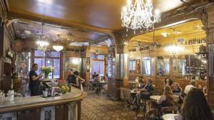 L’hostaleria del Raval alça la veu per recuperar clientela