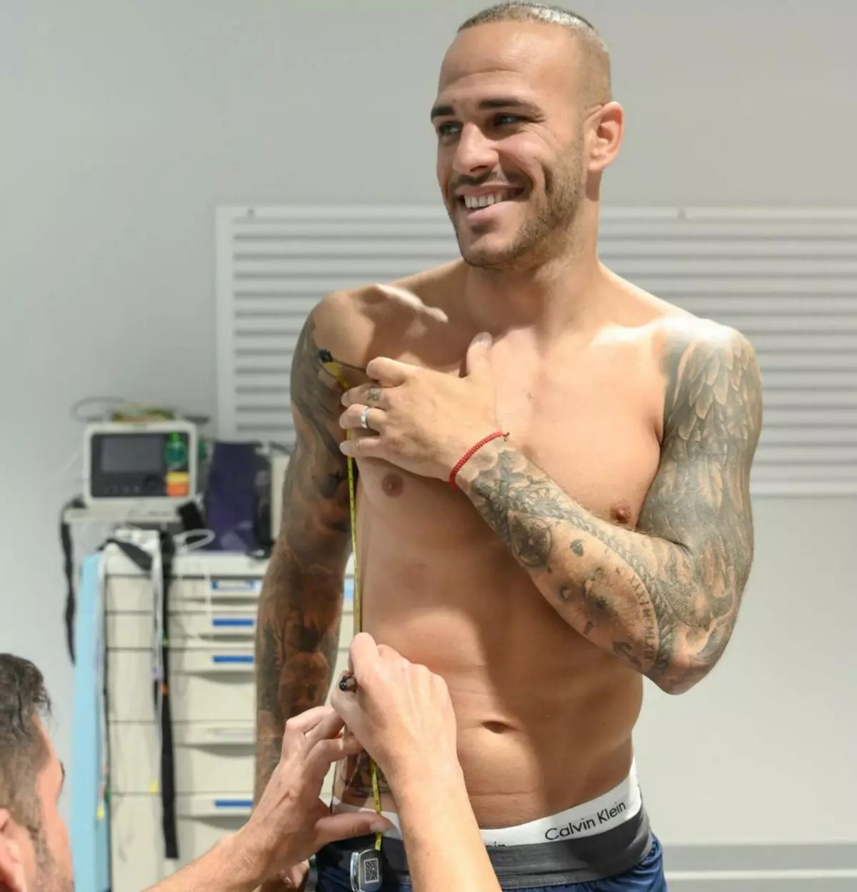 Sandro tiene molestias y Jesé, a la espera de la UD