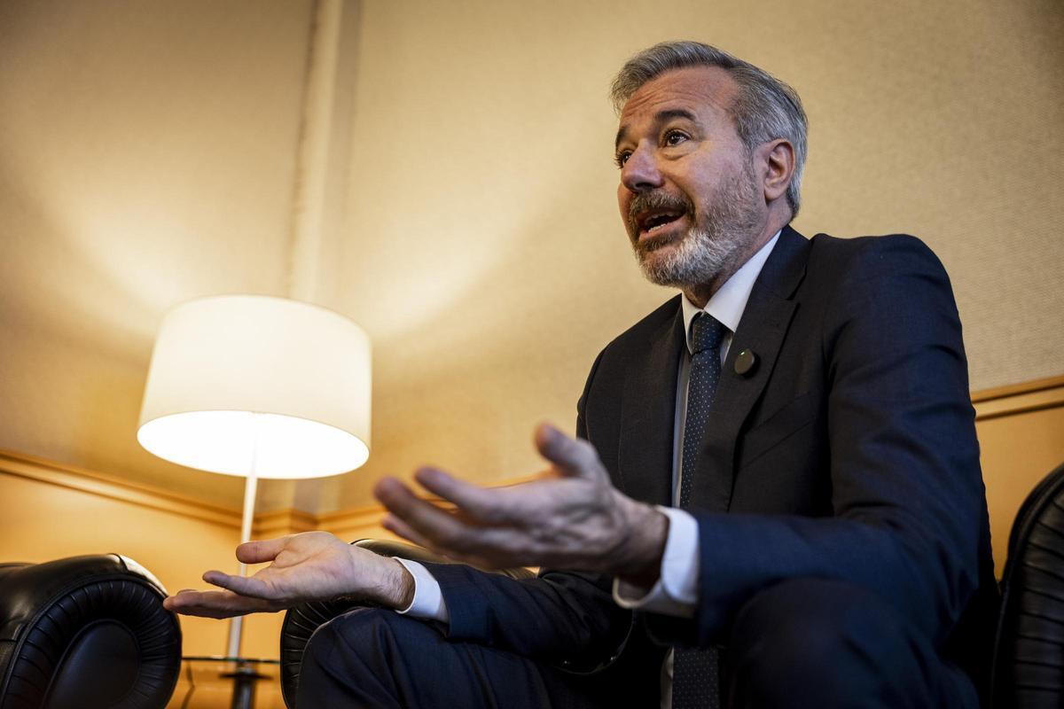 Azcón, en un momento de la entrevista con EL PERIÓDICO.