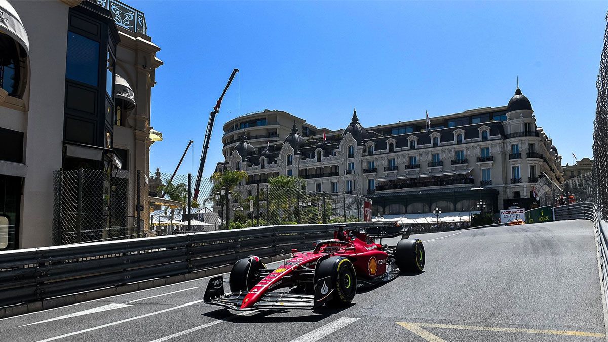 Leclerc, durante los Libres 1 en Mónaco