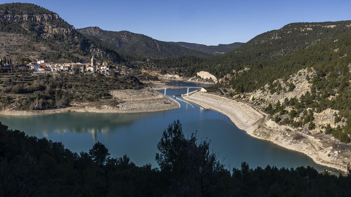 Embalse de Arenoso.