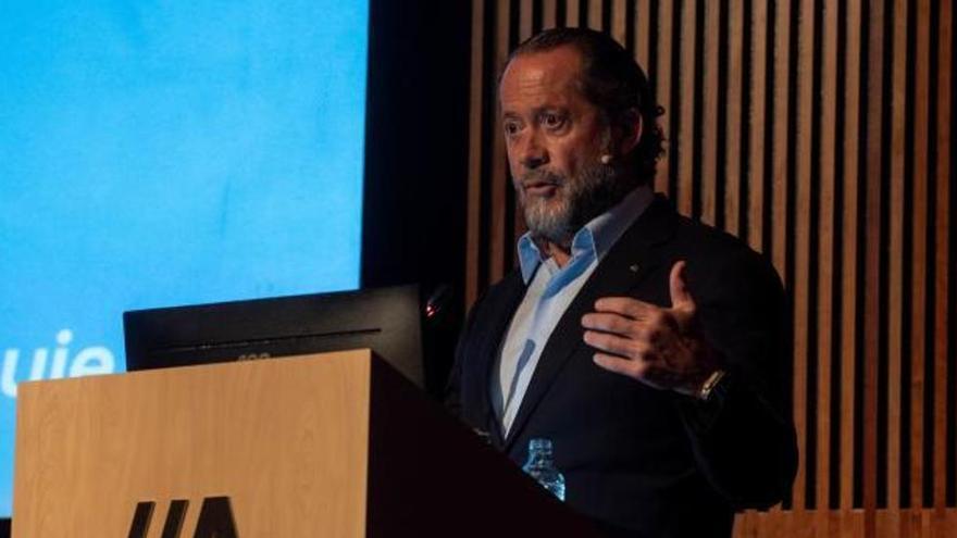 Juan Carlos Escotet, durante su conferencia de ayer en Afundación.