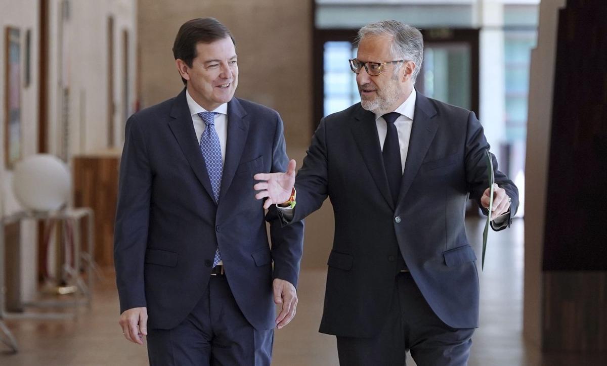 El pacte PP-Vox a Castella i Lleó recull la "prioritat nacional"