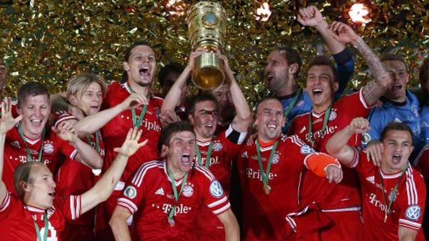 Los jugadores del Bayern celebran el triunfo.