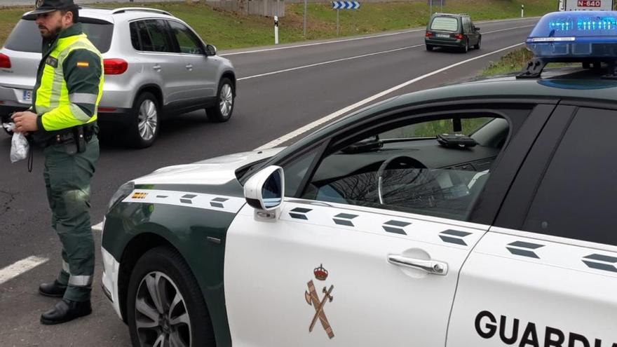 Control de la Guardia Civil en Lalín el pasado domingo. / OPC Pontevedra