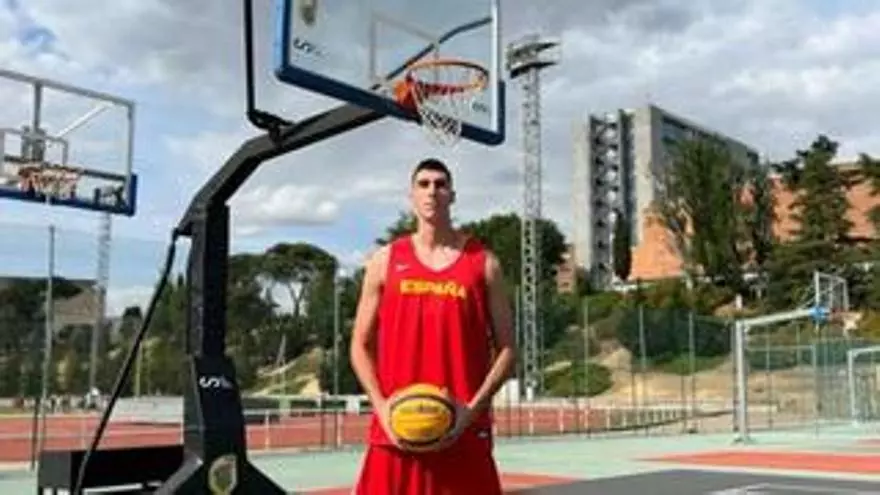 El malagueño Rubén Salas jugará con la selección sub-21 la Nations League de baloncesto 3x3