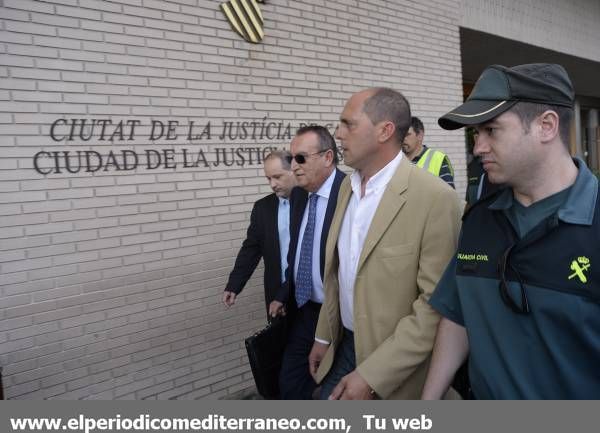 GALERÍA DE FOTOS - Segunda sesión del Juicio a Carlos Fabra (03-10-2013)