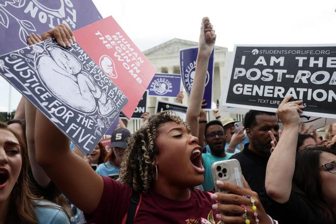 United States Supreme Court overturns the landmark Roe v Wade abortion decision