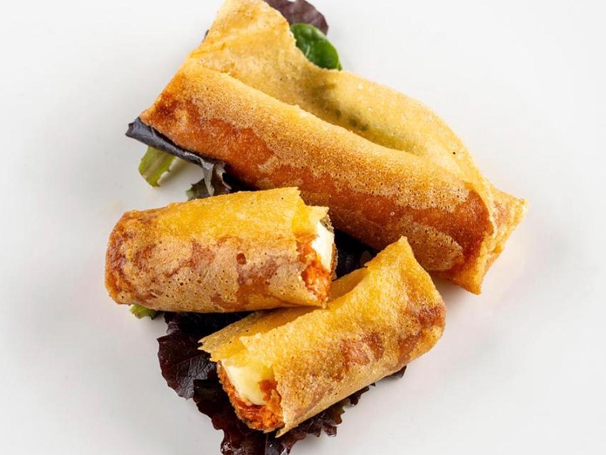Restaurante La Maita (Molina de Segura): Canelón crujiente de sobrasada, Queso de Murcia y miel de flores