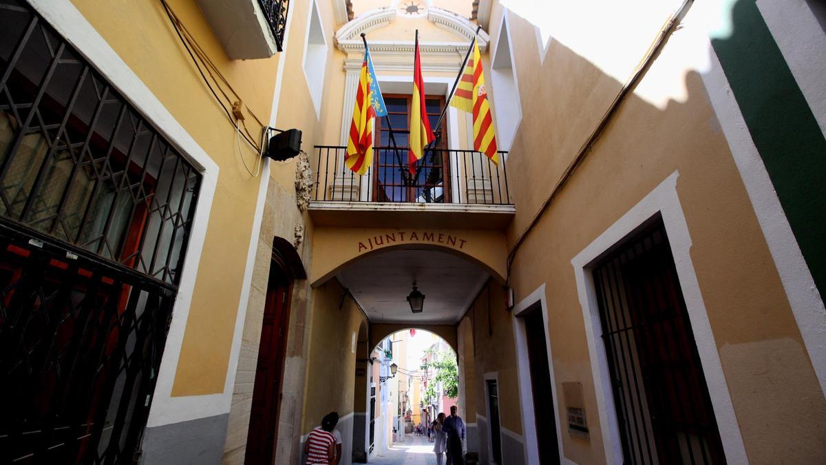 BASURA VILLAJOYOSA | El PSOE de La Vila pide reducir el IBI al 4,5 % ...