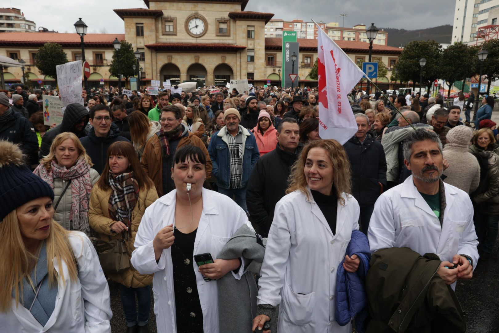 Manifestación de sanitarios en Oviedo
