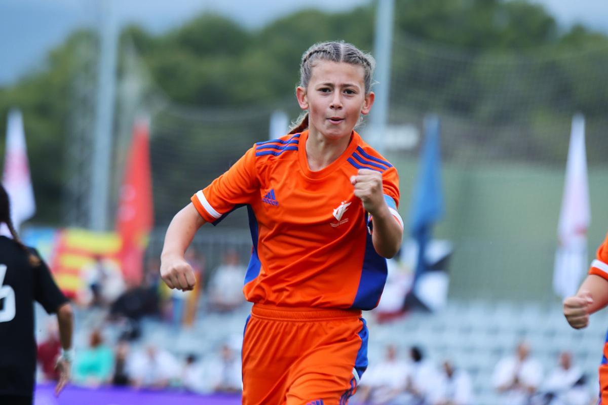 Suhaila Pérez celebra el primer tanto del torneo (FFCV)