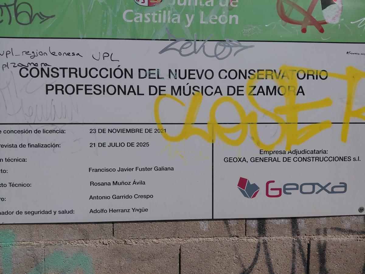 Cartel de las obras del conservatorio