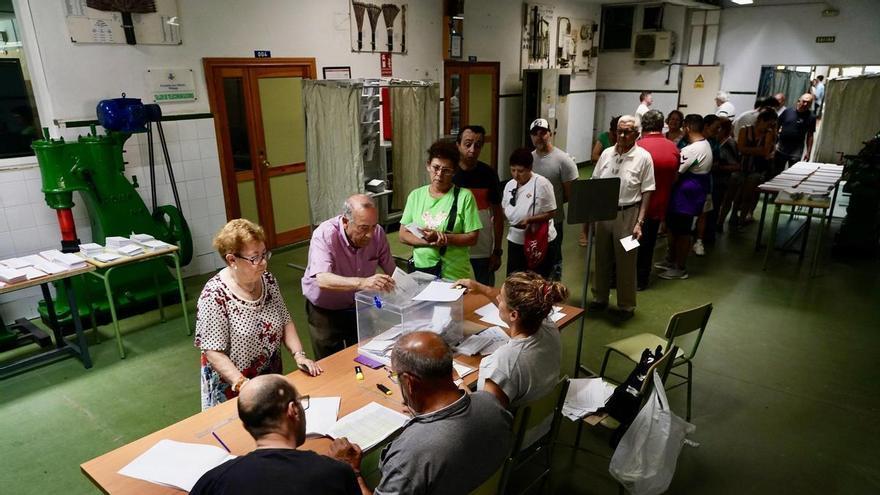 El CIS publica su encuesta sobre las elecciones en Andalucía a una semana para la campaña