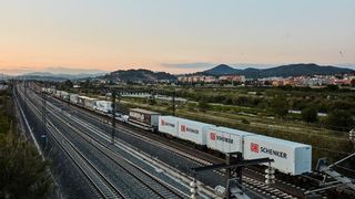 El corte de la línea Madrid-Zaragoza "duplicará" el recorrido y el coste para la mercancía