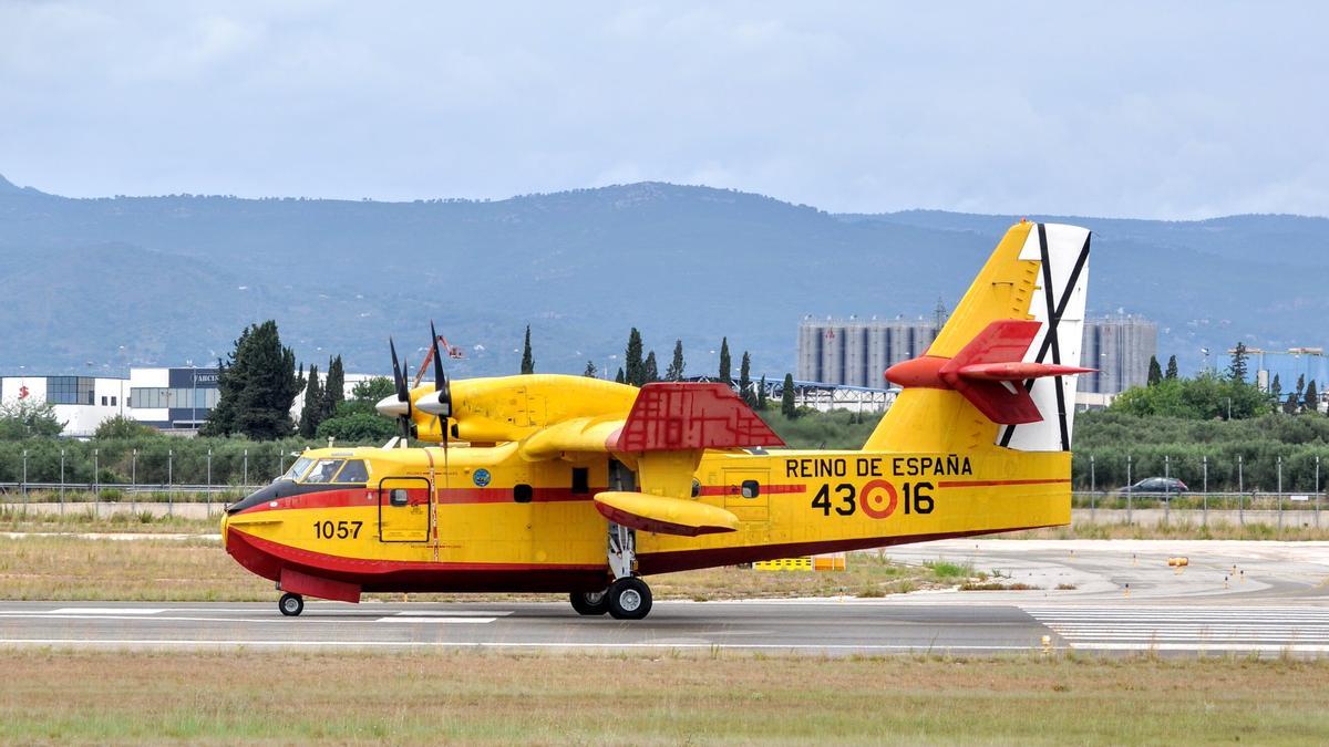 Canadair CL 215T 415