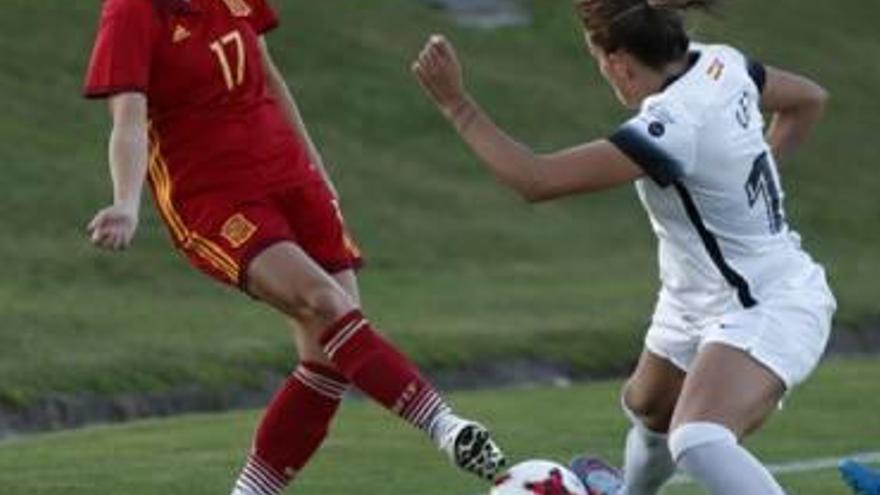 Gemma Gili en un partido de preparación en Las Rozas.