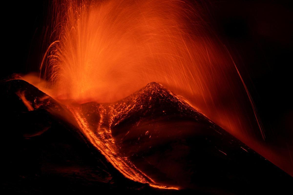 El volcán Etna entra de nuevo en erupción