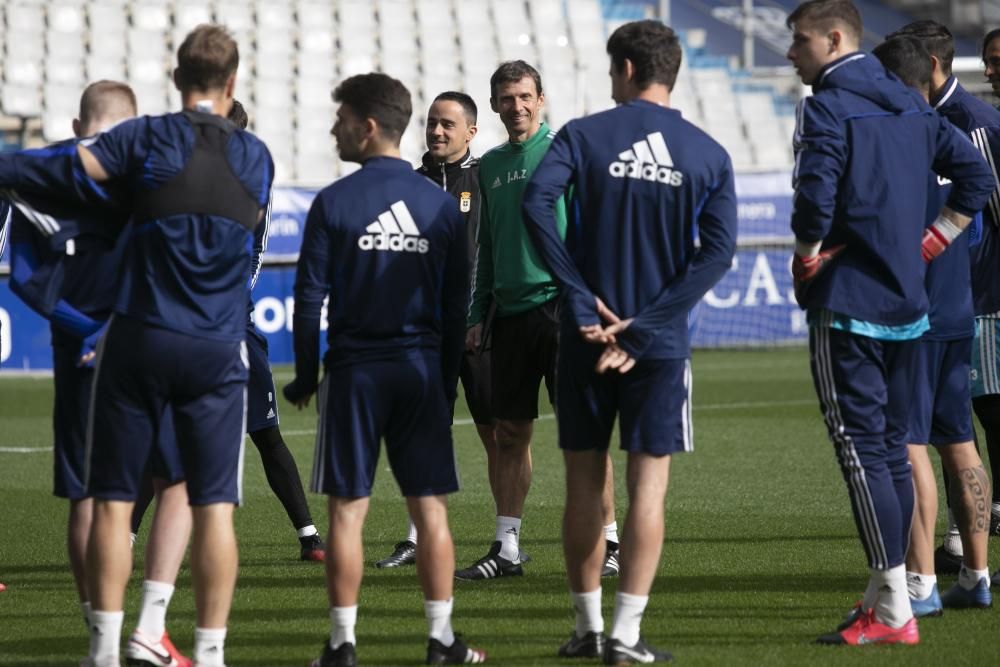 Entrenamiento del Real Oviedo de fútbol en el Carl