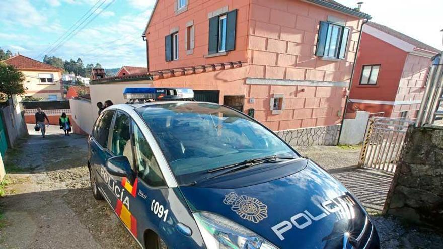 La Policía realiza registros en el domicilio del detenido por el asesinato de Ana Enjamio