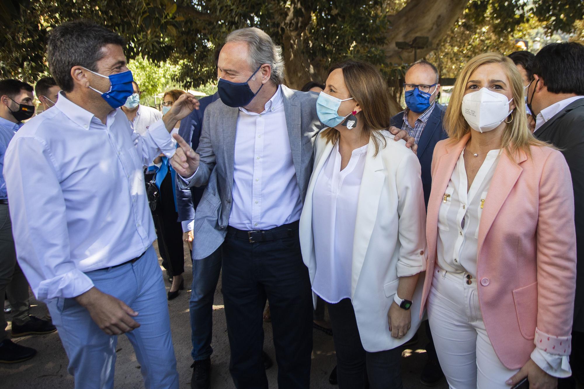 Carlos Mazón se rodea de caras conocidas en la presentación de su candidatura