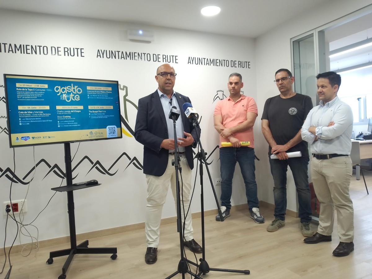 El alcalde de la localidad cordobesa, David Ruiz, en la presentación de Gastro Rute 2025.