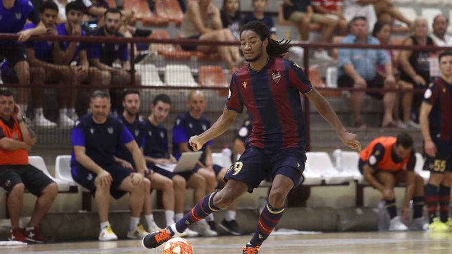 Primer partido del Levante UD FS de Sergio Mullor en Paterna (3-1)