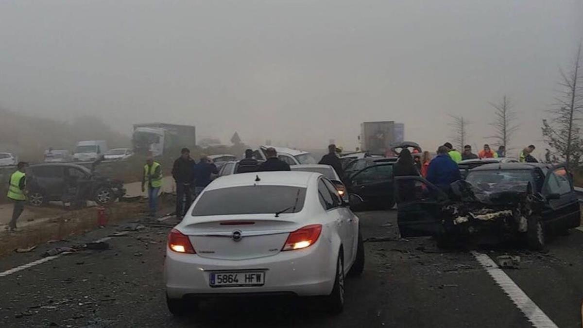 Un muerto y 13 heridos en un accidente multiple en Galisteo