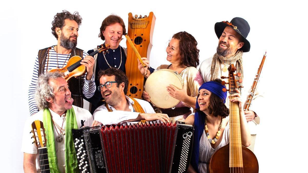 Biella Nuei, el grupo cuyo concierto en San Juan de la Peña ha sido cancelado por el avance del incendio de las Peñas de Riglos.