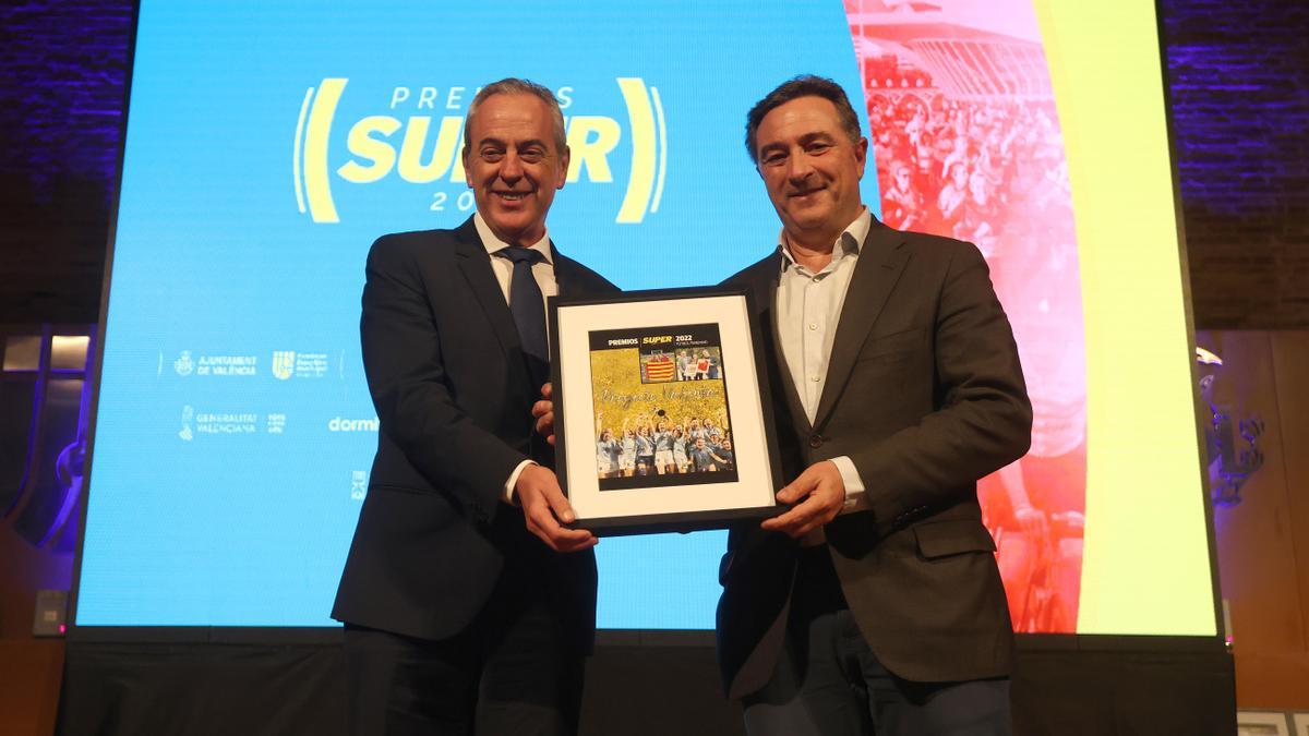 Premio Fútbol: Proyecto Valenta (FFCV). Recoge Salva Gomar.