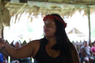 La Covid mata indígenas brasileños que son "bibliotecas vivas"