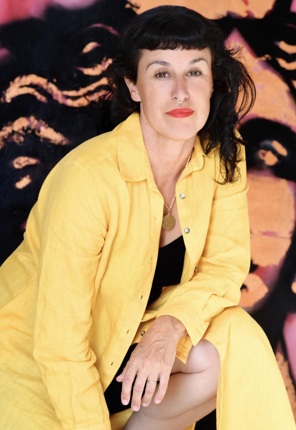 Aïda Miró, posant en una sessió de fotos.