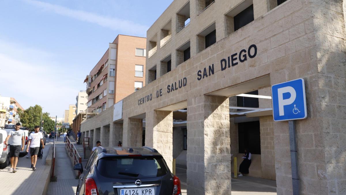 Fachada del centro de salud de San Diego