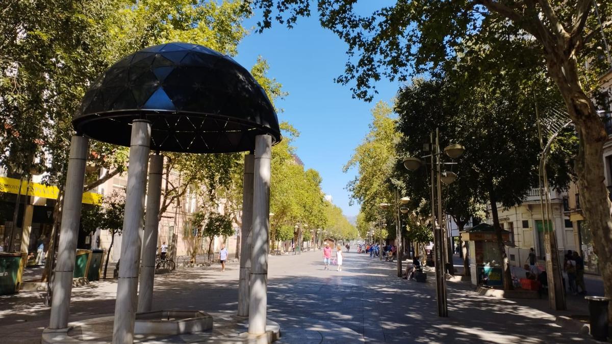 Cielo despejado en Córdoba, en el Bulevar del Gran Capitán.