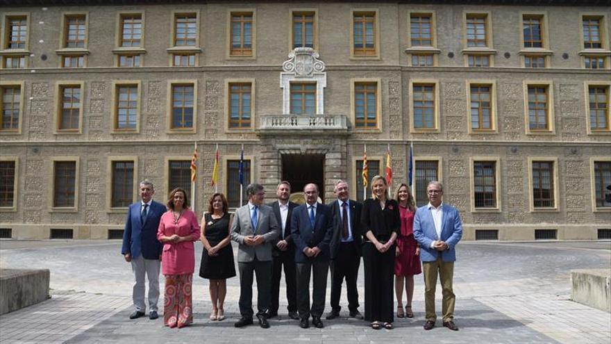 Bolea y Lambán conmemoran hoy los 40 años del Gobierno aragonés